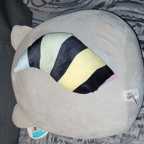 Squishmallow Raccoon Max 16 inches - Picture 3 of 6